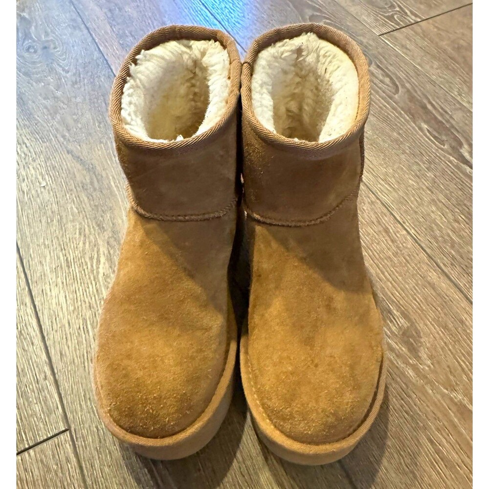 UGG Classic Mini Women’s Brown Suede Shearling Lined Ankle Bootie US 7